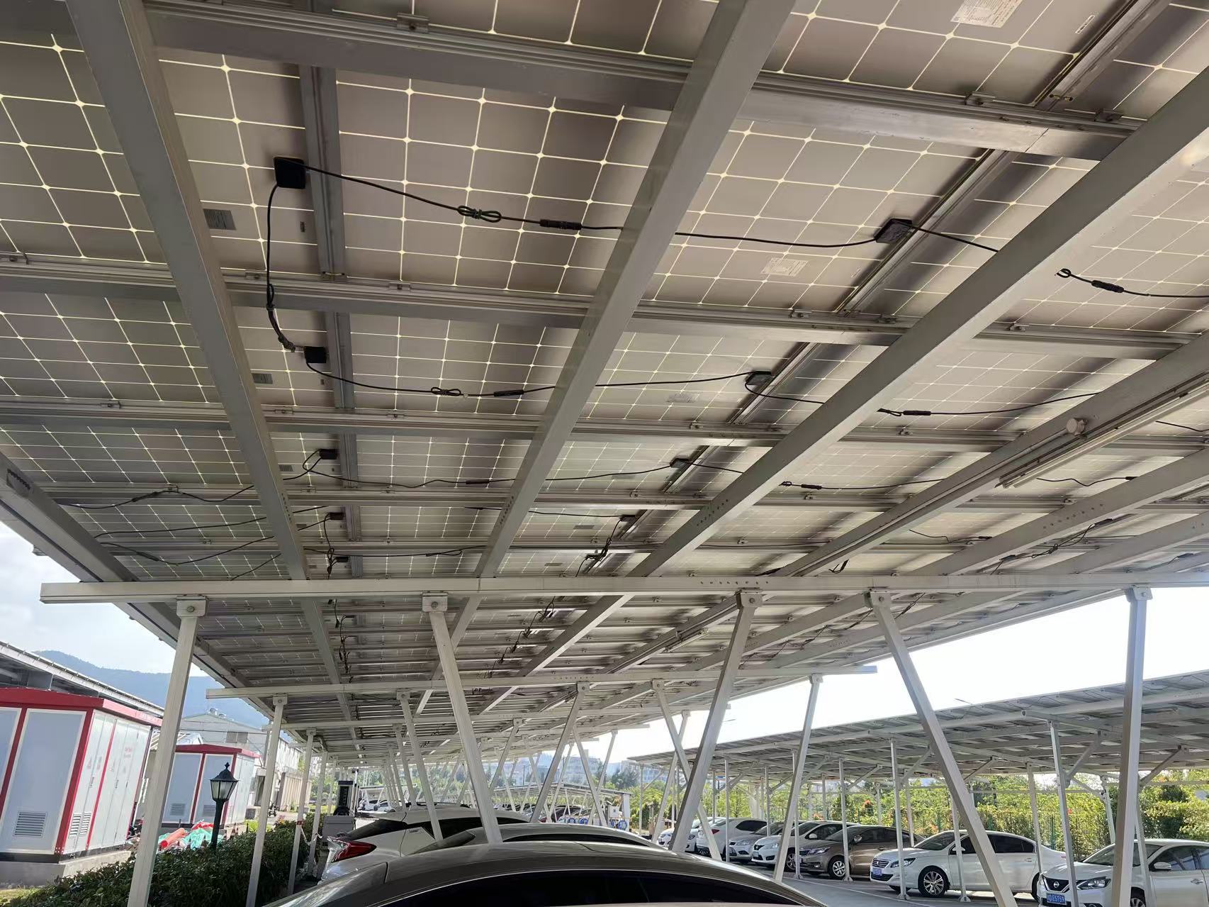 وظيفة مرآب سبائك الألومنيوم للماء