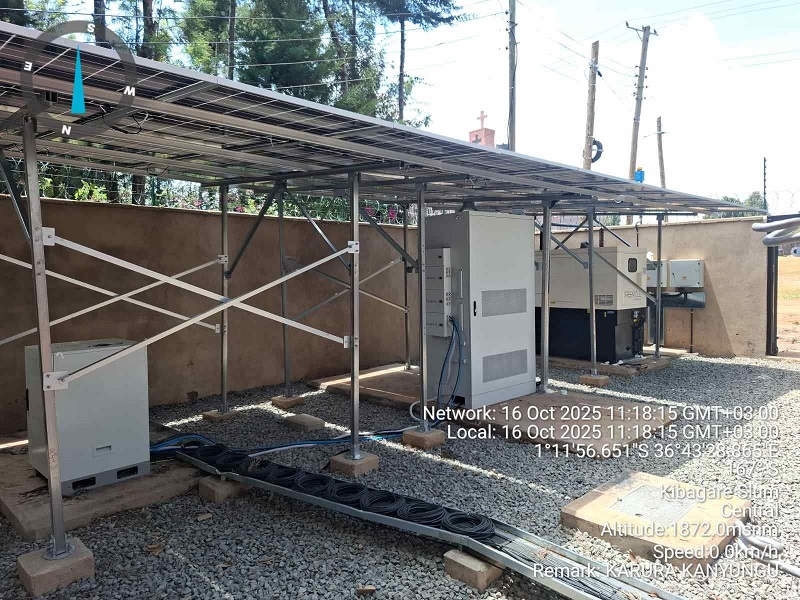 100 برج للطاقة الشمسية في كينيا: كيف توفر SOLARFARM 1.2 مليون لتر من الديزل سنويًا