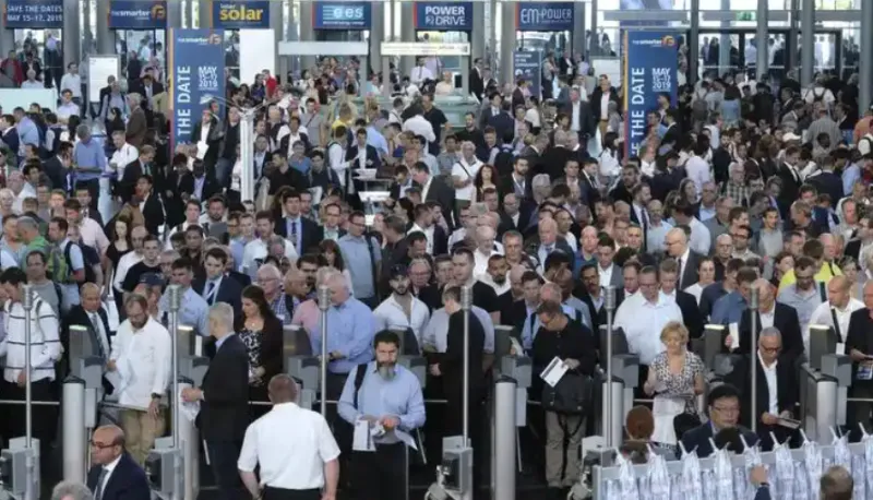 التتبع الذكي والحلول القائمة على السيناريوهات تحتل مركز الصدارة في Intersolar Europe 2026